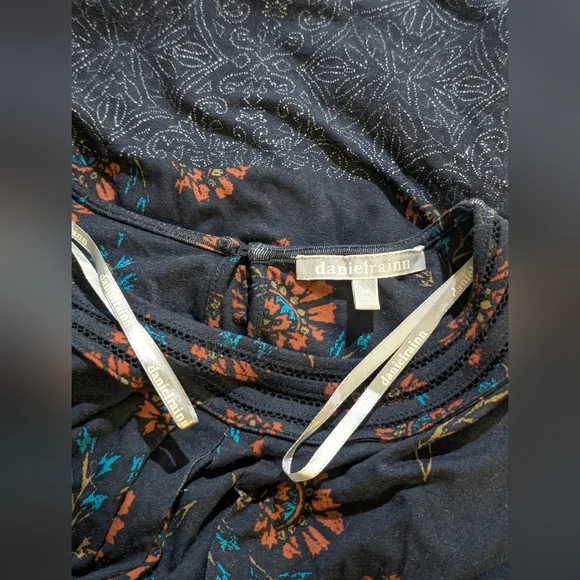 ​🌼 Daniel Rainn Floral Print Knit Tunic Top (PS) Boho Floral Petite💙 - Picture 7 of 8